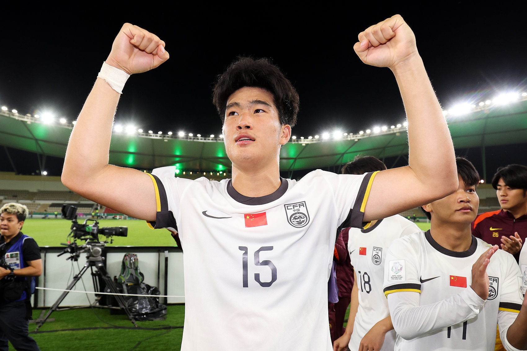 必赢官网-U23国足的中卫不只是防守，还能出球和砸开越南铁桶阵